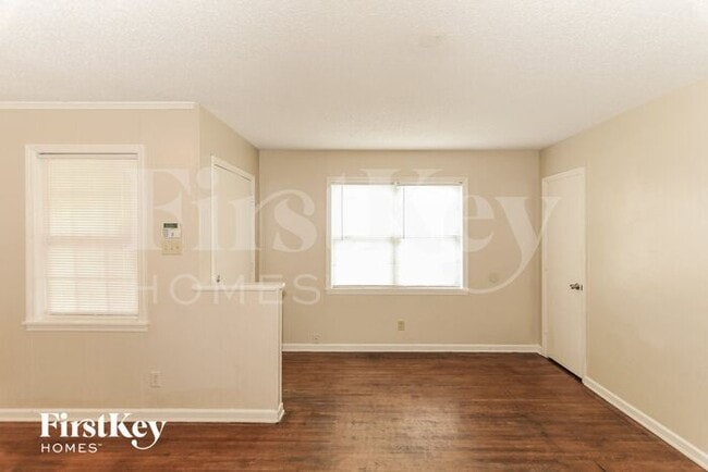 Photo - 4415 Jamaica Ave