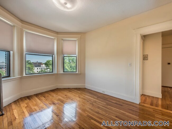 Photo - 1144 Commonwealth Ave Unidad 14