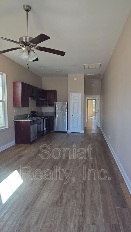 Photo - 3931 Hamilton St