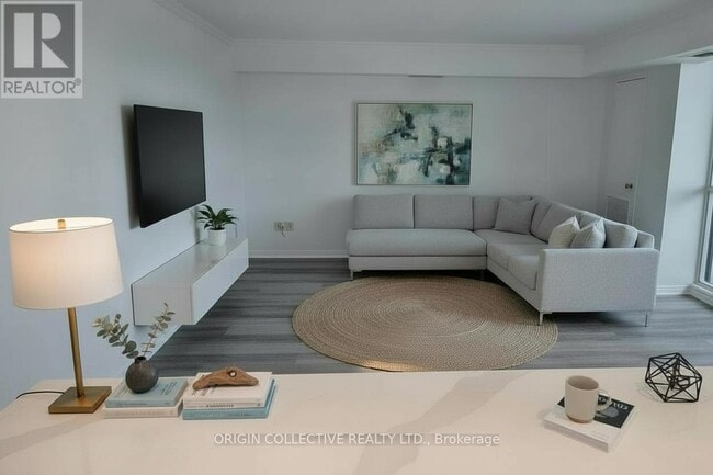 Photo - 389 Dundas St