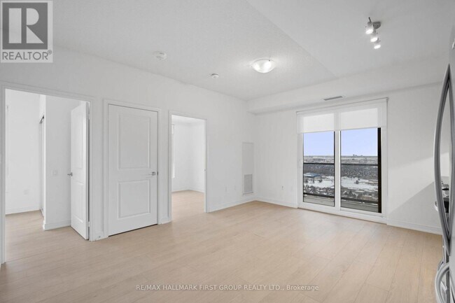 Photo - 8 Nahani Way Unit 2501