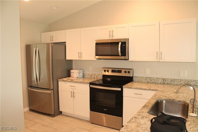 Photo - 912 SW 39th Terrace Unit 204