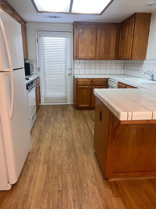 Photo - 3829 Unit 5404