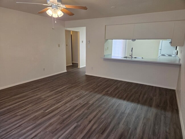 Photo - Cute Spacious 3 Bedroom Condo