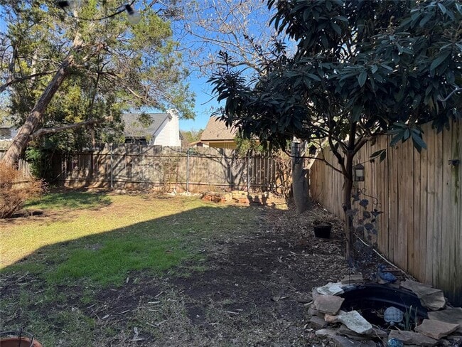 Photo - 221 Stowaway Cove