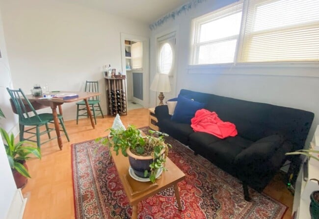 Photo - Italian Estates Property Management Unidad 900 Colorado St.  3