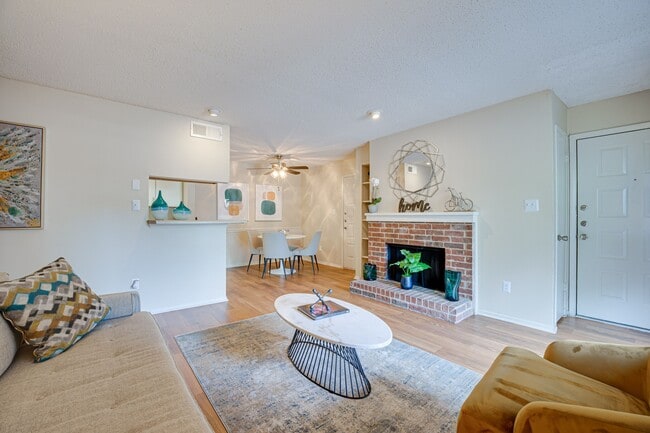 Photo - Indian Creek Apartments