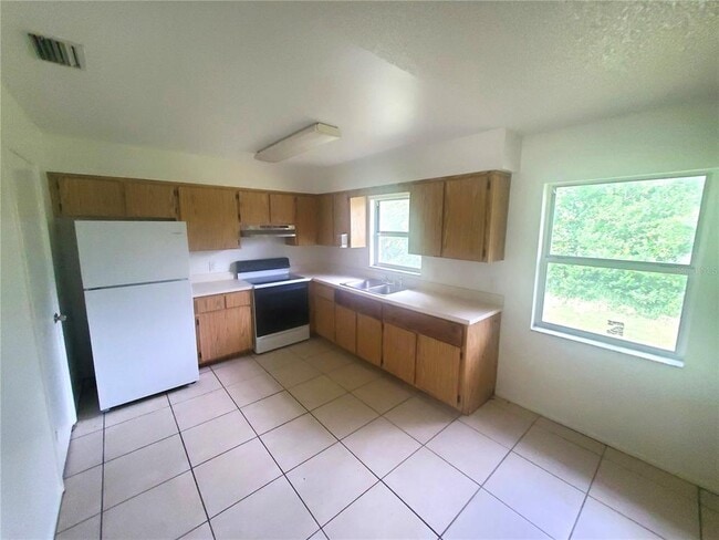 Photo - 5788 NE 15th Ave