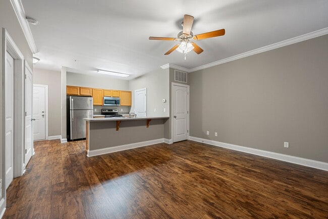 Mount Victor Olde Towne Luxury Apartments