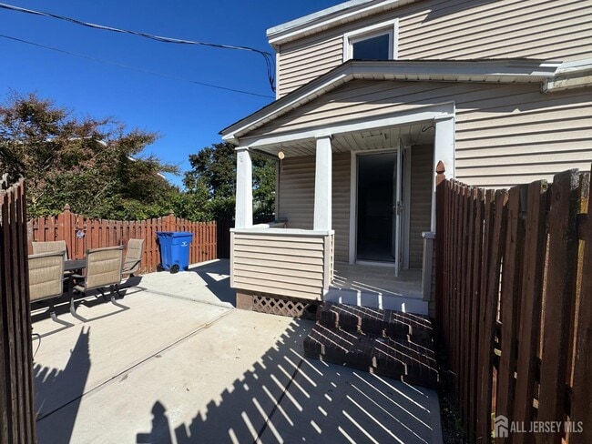 Photo - 139 Main St Unit 1