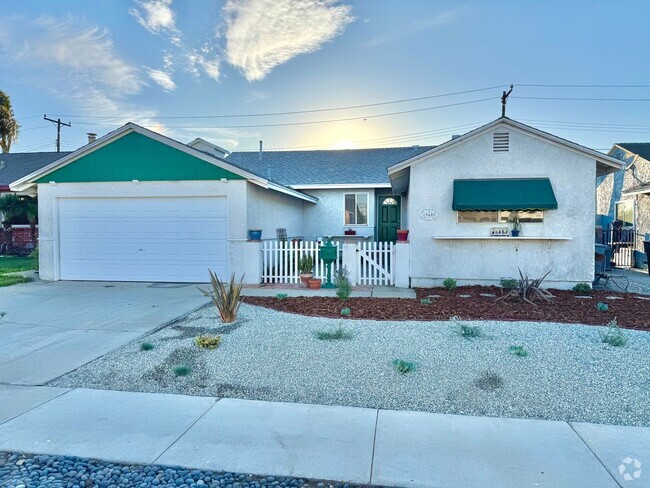 Building Photo - Single Family House in Torrance with a veiw!