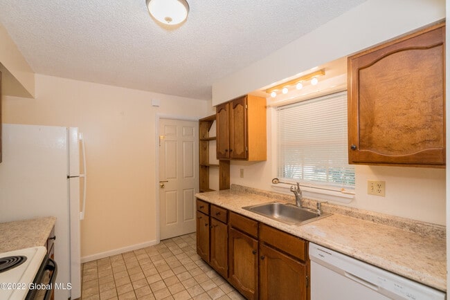 Photo - 29 Quail Ct