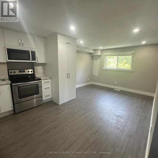 Photo - 199 Avondale Blvd