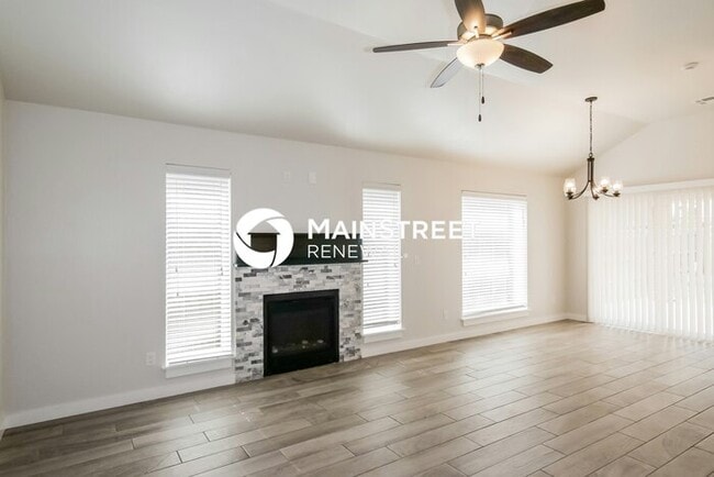 Photo - 4 Bedroom Pet-Friendly Home in EDMOND, OK ...