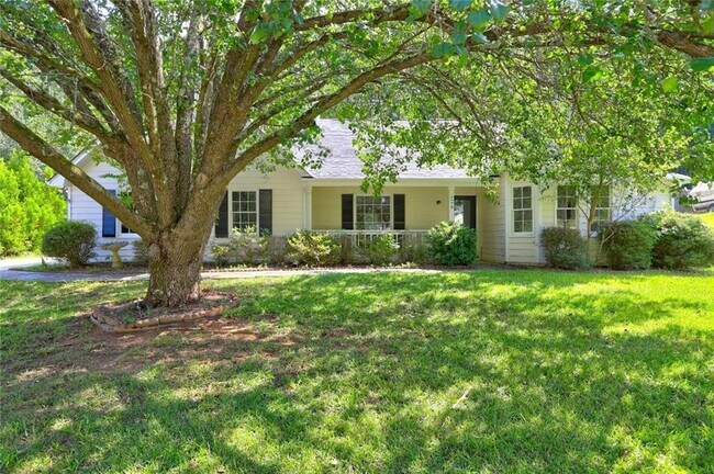 Photo - 9166 Tara Dr SW