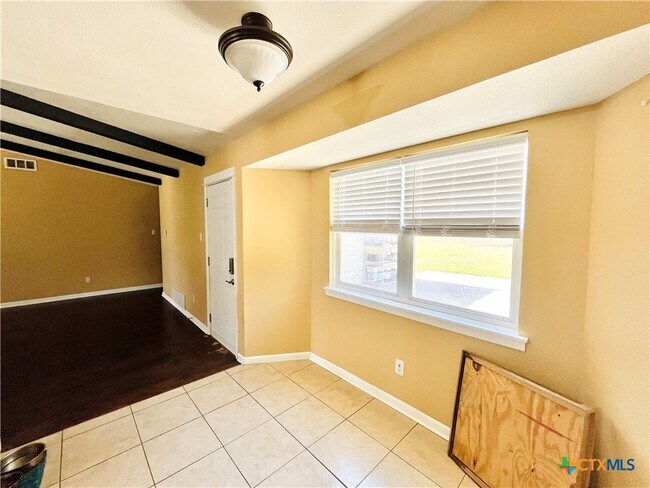 Photo - 1006 Missouri Ave
