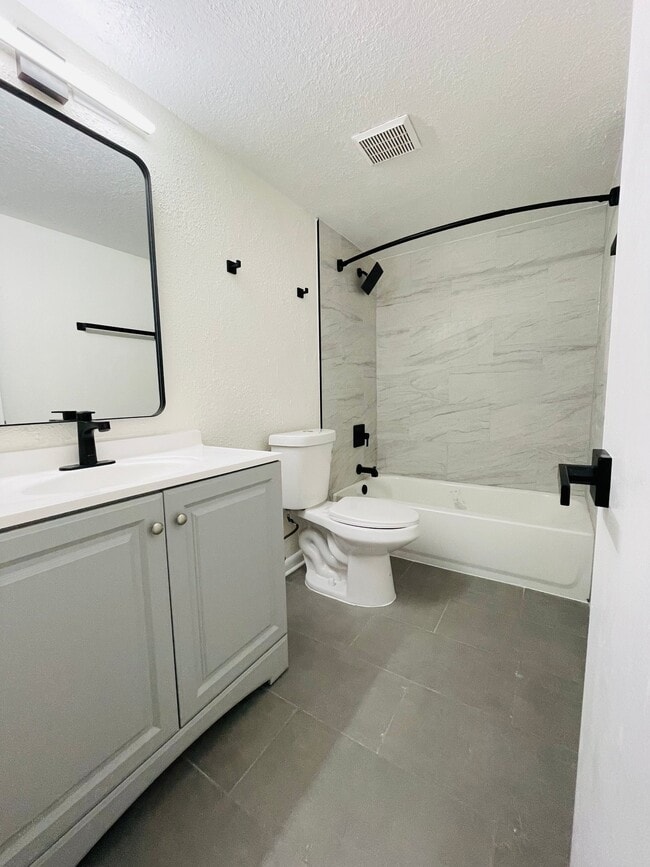 Photo - 13214 Bunn Cir