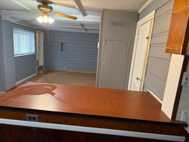 Photo - 933 Myrtle Ave