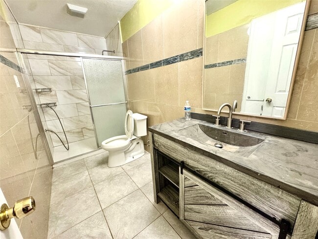 Photo - 5813 Lucy Ln