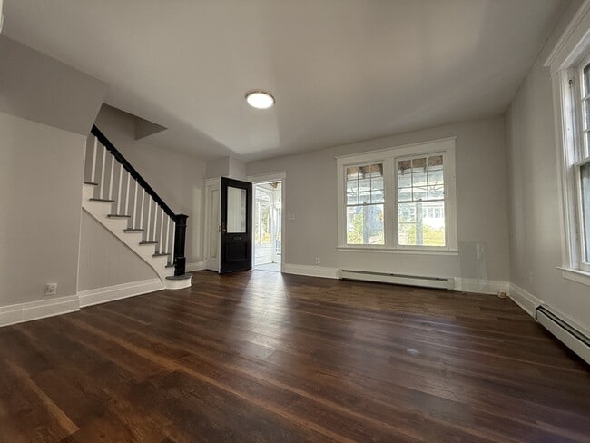 Photo - 898 Myrtle Ave