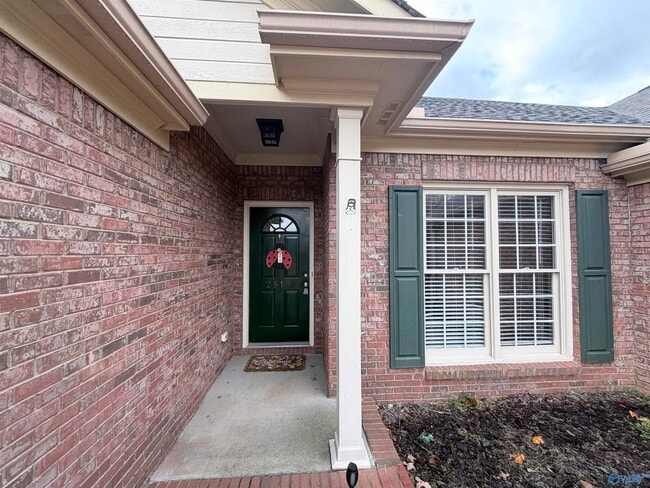 Photo - 2813 Willowick Tr SE