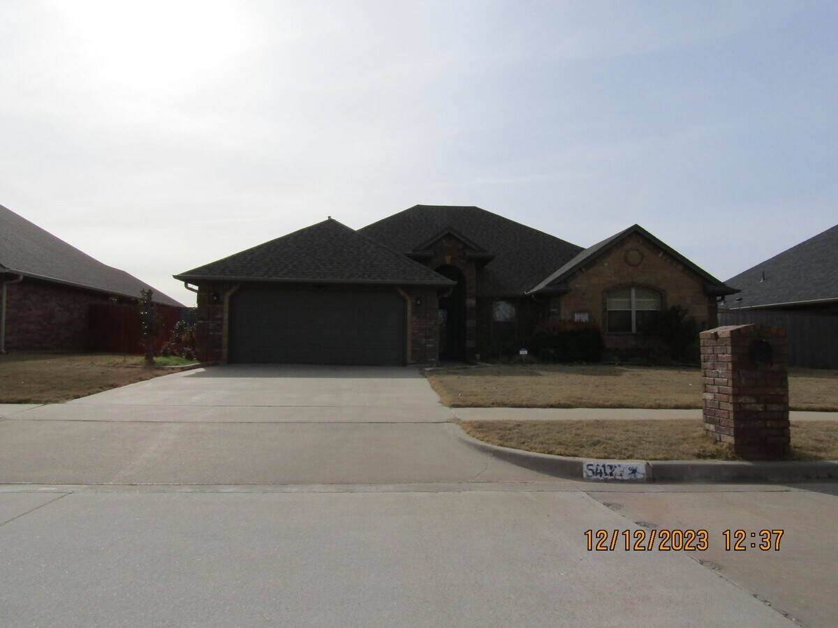 Dove Creek Area Home! House Rental in Lawton, OK