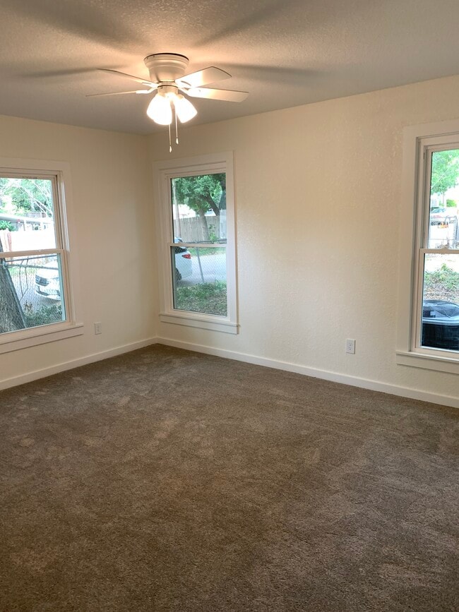 Photo - 3900 Sanger Ave