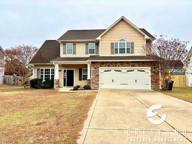 Building Photo - 15-20 Minutes from Fort Bragg and Cape Fear Valley! 4 Bed, 2.5 Bath AVAILABLE FOR MOVE IN NOW!