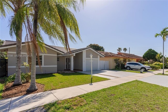Photo - 15881 SW 139th Ave