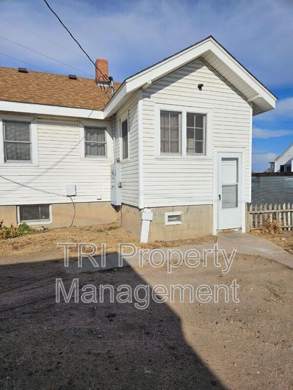 Photo - 2204 1/2 9th St