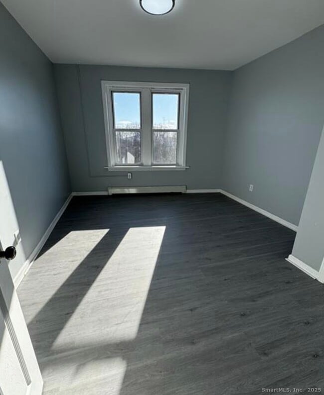 Photo - 511 E Main St