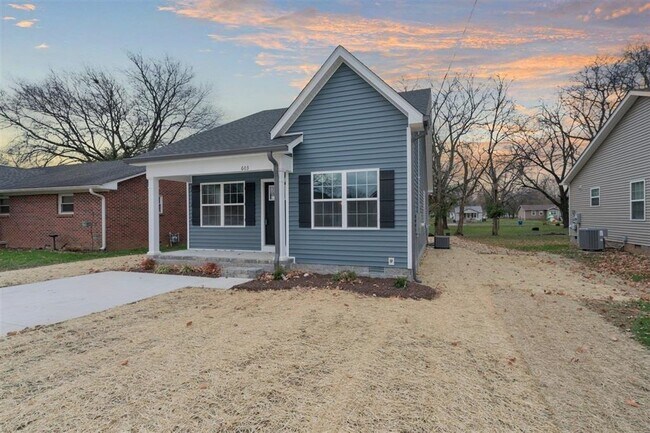 Photo - 603 Jefferson St