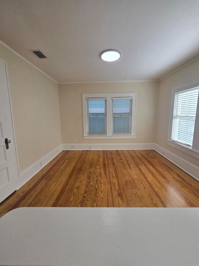 Photo - C1122 Woodbury Row Unidad 2