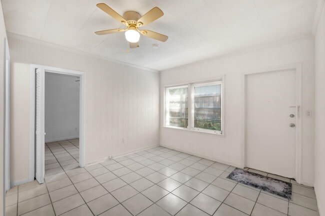 Photo - 1217 SE 1st St