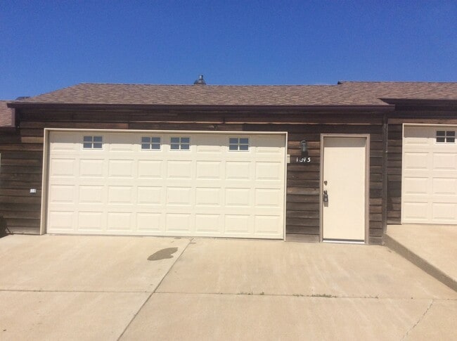 Photo - 3 bedroom, 2 bath Condo
