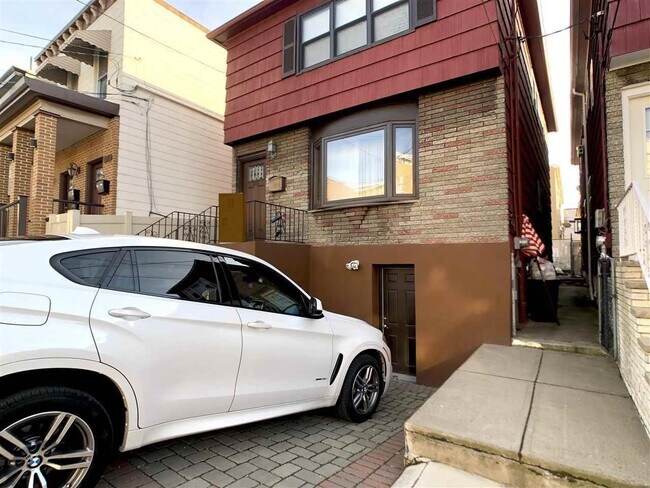 Photo - 89 Stuyvesant Ave Condo Unit 1