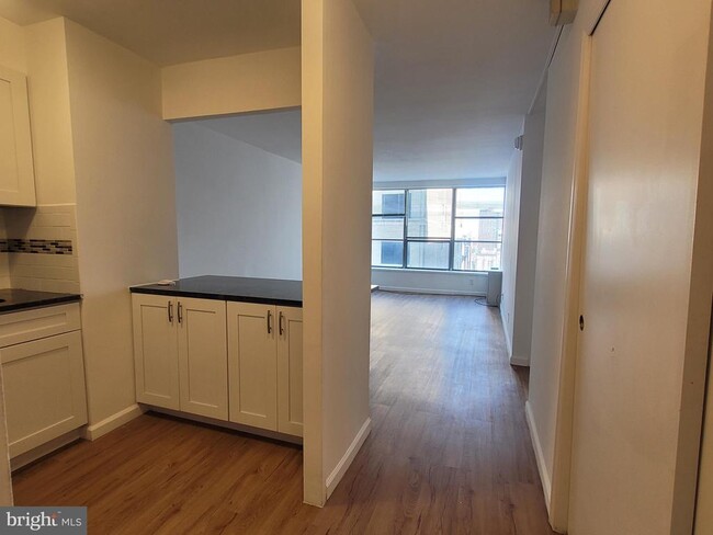 Photo - 224-30 W Rittenhouse Square Unit 3017