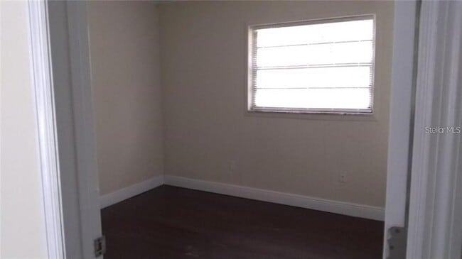 Photo - 5036 College Dr