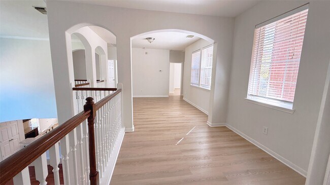 Photo - 8610 Rising Oak Ln