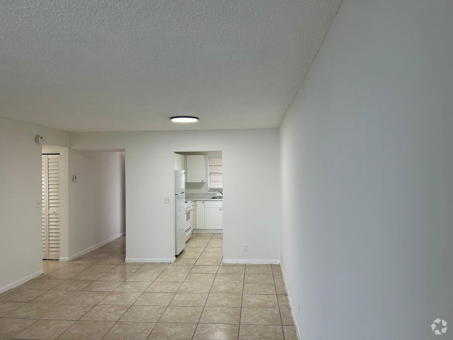 Building Photo - 3181 W Hallandale Beach Blvd Unit 201 Rental