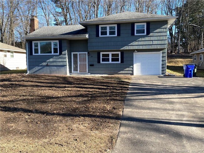 Photo - 81 Northbrook Dr House