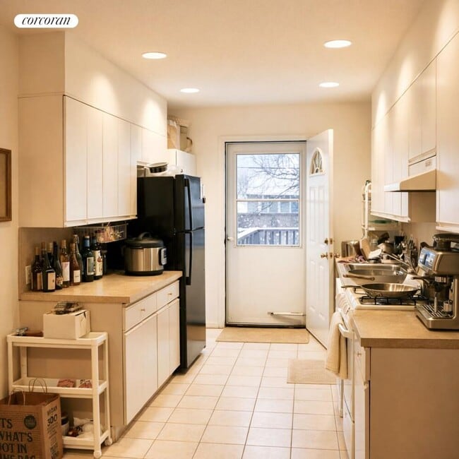 Photo - 38 Richardson St