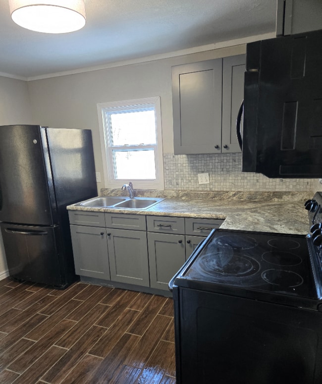 Photo - 1105 Olive St