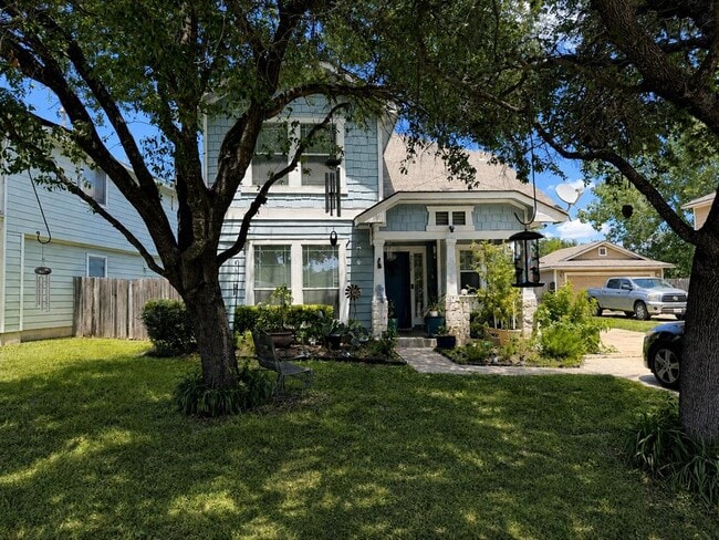 Building Photo - 2818 Deerfern Ln