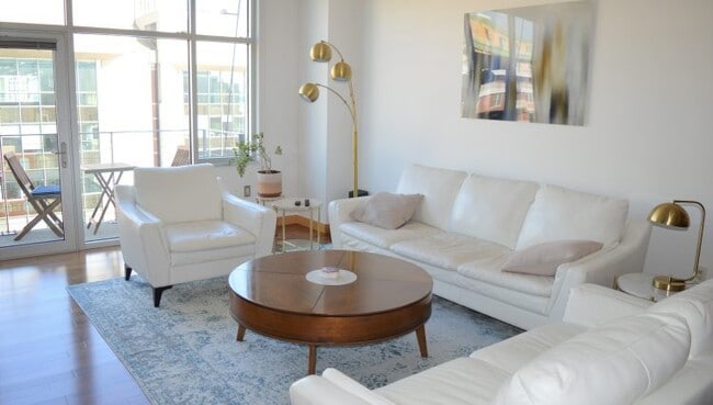 Photo - 309 W Washington Ave Unit 1001