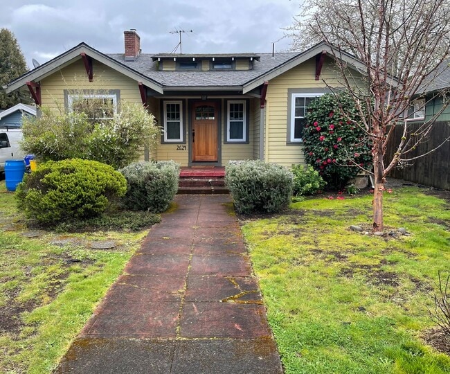 Building Photo - Beautiful 3bd/1bath South Tabor Bungalow w... Rental