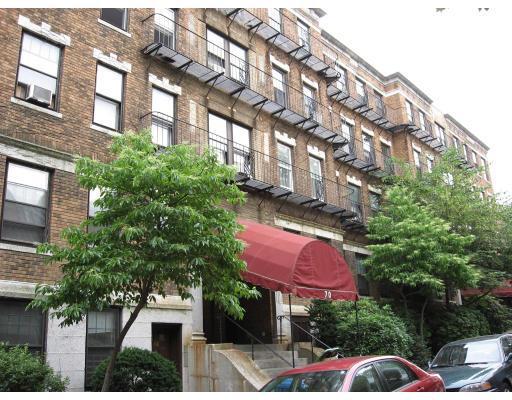 Photo - 70 Strathmore Rd Unit 11