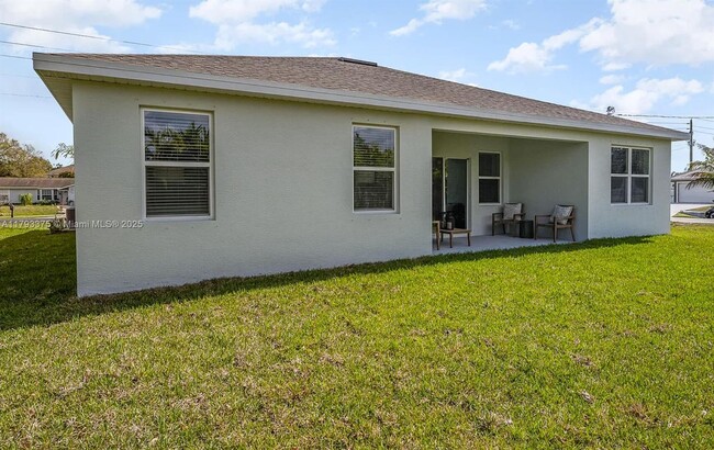 Photo - 4602 SW Obelisk St House