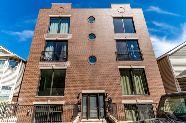Building Photo - 1707 S Ruble St Unit 2S Rental