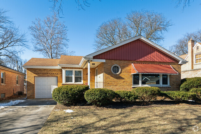 Building Photo - 18520 Highland Ave Rental